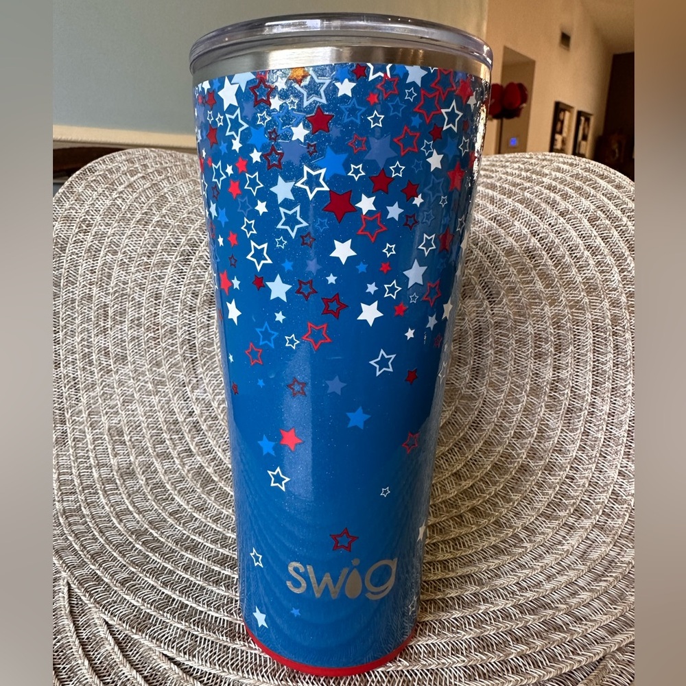 Swig Life Blue Tumbler with Red, White & Blue Stars 22 Oz